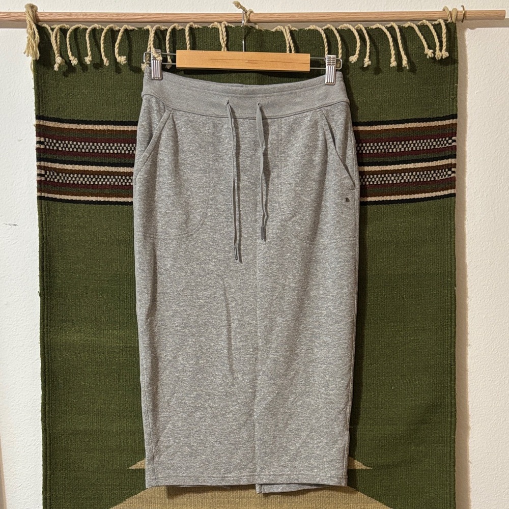 Prana Lounge pencil midi skirt made of sweatpants material very cozy